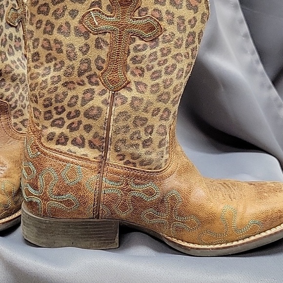 Ariat size 2.5 girl boot - Picture 8 of 8